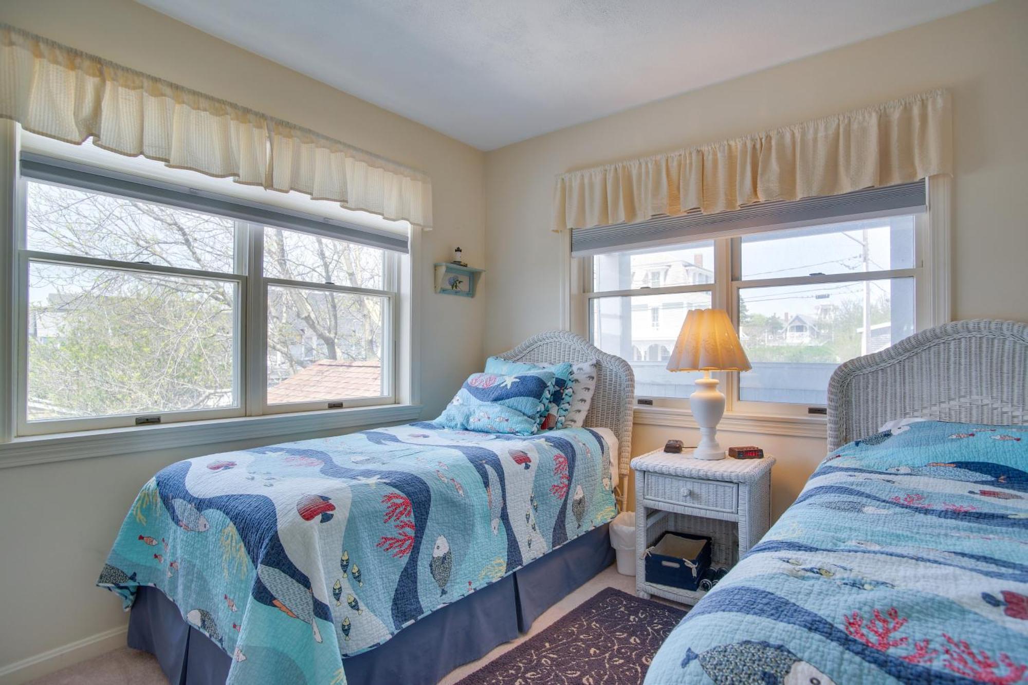 Breezy Oak Bluffs Condo - Steps To Inkwell Beach! Dış mekan fotoğraf